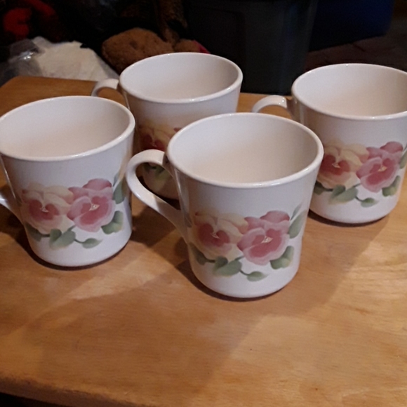 CORNINGWARE COFFEE CUPS Other - SET OF 4 --  CORNINGWARE  COFFEE CUPS.